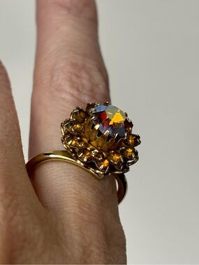 Vintage Sarah Coventry amber multi layer adjustable gold tone ring
